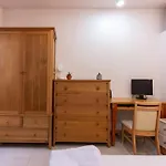 Friendly House